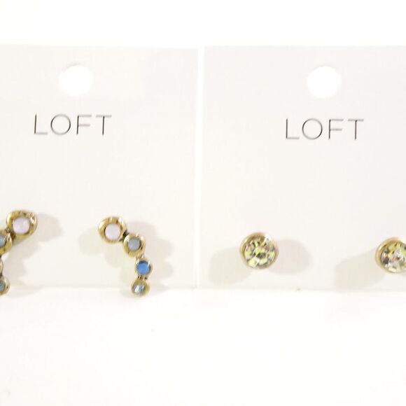 COPY - Ann Taylor LOFT Gold Solitaire Small Stud Earrings NWT 19.5 Ear Climbers… - Picture 1 of 6